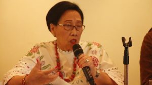 Prof Maria SW Sumardjono Dalam Sebuah Diskusi 